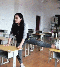 家访|搞笑GIF：美女老师来家访了，熊孩子不知道又犯了什么错