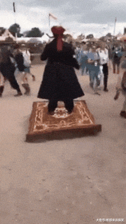 岳父|搞笑GIF:突然发现自己还个戏曲爱好者!