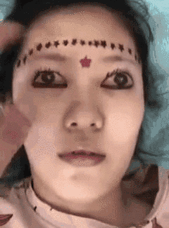 家子|搞笑GIF:不小心踩到,会不会痛!