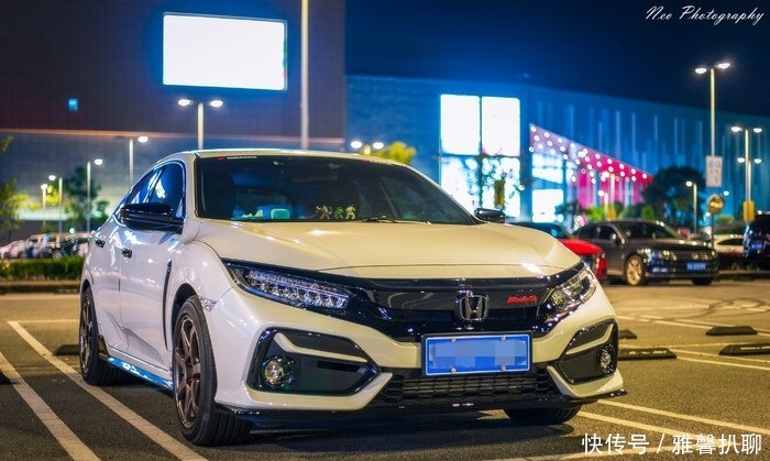 奉上精致本田思域hatchback改装案例(3)