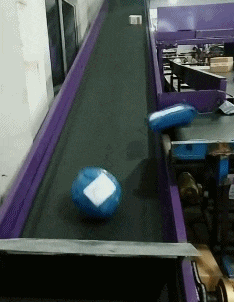 老师|搞笑gif趣图:大神一样的指挥,这走位很到位啊,你这么厉害,你老板知道吗!