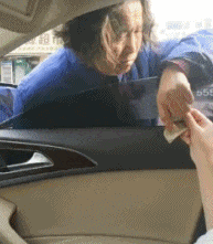 对象|GIF搞笑趣图:你以为你有对象了啊!还是想想吧!