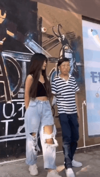 老公|搞笑GIF:等女朋友下班,什么时候才能换个职业啊