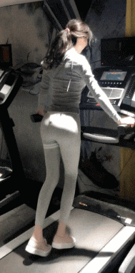 子真|搞笑GIF趣图：妹子，你养的狗子真可爱，能背着篓子逛超市