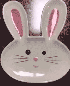 大黄|【非常搞笑】：开车回家，突然从旁边绿化带飞奔出一只大黄狗。