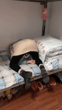 妹子|搞笑GIF:你们这样,妹子是要生气的