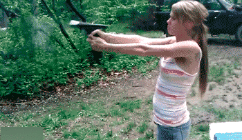 睡姿|爆笑GIF：很有技术的睡姿