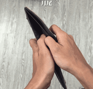 亲热|搞笑GIF：这就是女朋友生气，而你又想亲热时的场景