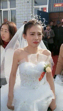 新娘|搞笑GIF凷：最美新娘，就是这个天气有点冻人啊