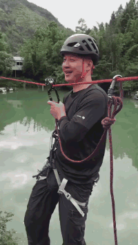 表演|看到最后一个表演, 我的血压有点高。