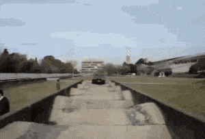 心里|搞笑GIF趣图:老婆说去给我做鱼吃,我看到后,心里怕怕