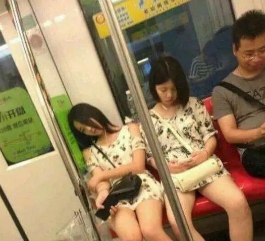 做贼心虚|搞笑GIF：今天给大家展示一下 什么叫做做贼心虚