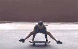 鼻血|搞笑GIF:好一个飘逸闪现啊