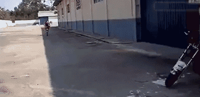 卫校|最近生意不好，姐妹们都躺在家玩手机！