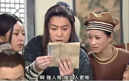 姨父|这位司机,你是想换挡风玻璃了吧?