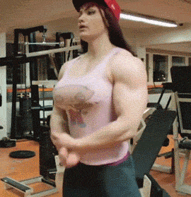 西门|搞笑GIF趣图:找个这样的女朋友,以后出门横着走!