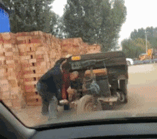 败事有余|搞笑GIF趣图:我竟然一开始没有发现