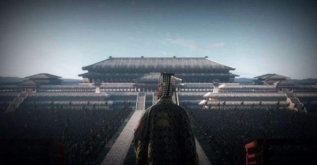 所以结合种种,九五之尊变成了皇帝的代名词,当然这也是古代皇权至上的