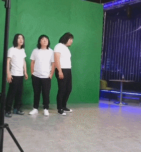 妹子|搞笑GIF:笑场,我们是认真的!我笑也是认真的!