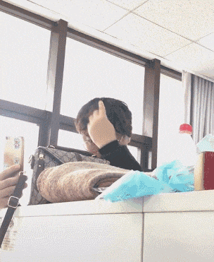 孙女儿|搞笑GIF趣图:听说身材好的姑娘,都是这样下床的