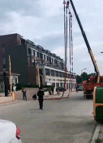 还是|搞笑GIF趣图:妹子,你到底是冲浪呢,还是太浪呢