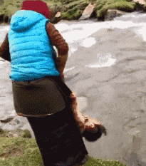 秃头|搞笑GIF：这样放摩托，应该没有人能偷走了吧