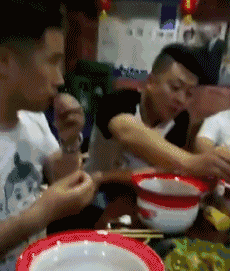 活动|搞笑GIF:钱少规矩多,个矮要求高的人