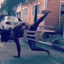 这是|搞笑GIF:怪不得被打