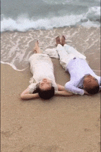 妹子|搞笑GIF动图： 妹子, 你别想跑了