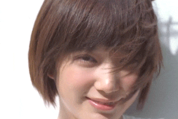 女友|GIF趣图: 我说她是我女友,你们会相信吗?