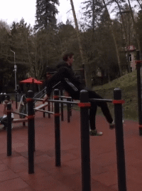 前任|幽默笑话：晚上去喝喜酒竟遇到前任来砸场的戏码，这下热闹了！