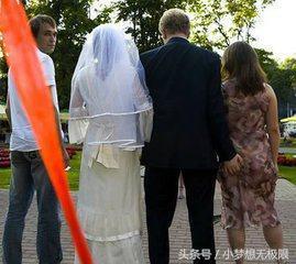 上下床|搞笑gfi：这样冬天上下床就不冷了……