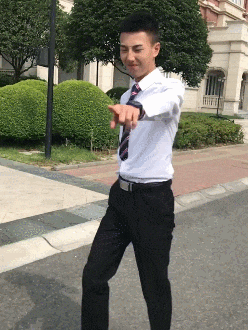 妹子|搞笑GIF趣图:姑娘你喝了多少酒才能醉成这样?这下丢人丢大了!