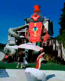 妹子|搞笑GIF趣图：妹子，你的闺蜜可能累了，还是让我来吧！