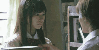 搞笑|搞笑GIF：离我远一点...看见你就心烦！