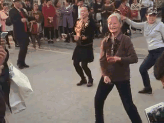 创口贴|姑娘你这创口贴是不是有些太大了