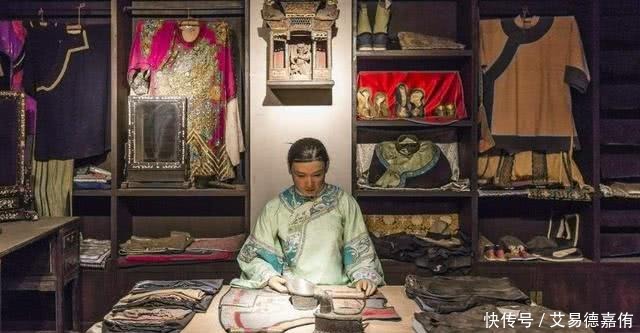 在郑和的船队中,这些老婆婆都不是一般人,她们都是一些心灵手巧的裁缝