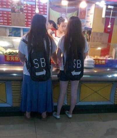 姑娘|搞笑GIF：姑娘，你有想过人家车子的感受吗