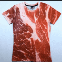 姑娘|搞笑GIF动图：姑娘，你这脚的味道真让人受不了