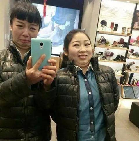 鸭子|搞笑gif:这是一只被老板训练过的鸭子,你就是套不中...