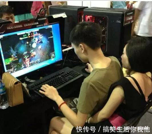 厕所|搞笑GIF动图：终于完成了我小时候想最想观察的结果之一