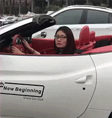 西门|搞笑GIF趣图:找个这样的女朋友,以后出门横着走!