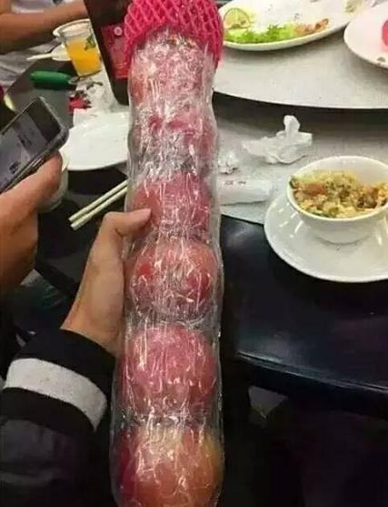 奇葩|盘点奇葩年终奖：有人送腊肉各种搞笑物品！