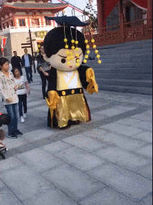 老远|搞笑gif: 老远看去还以为是门把手,亏我没直接伸手