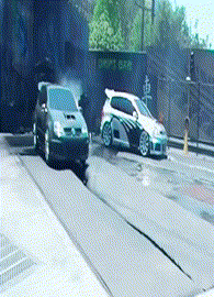 肘子|搞笑GIF趣图:大哥,大肘子虽然好吃,但你这吃相真难看