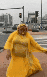 妹子|搞笑GIF趣图：大哥，你这有点太坏了，真是给妹子吓到了