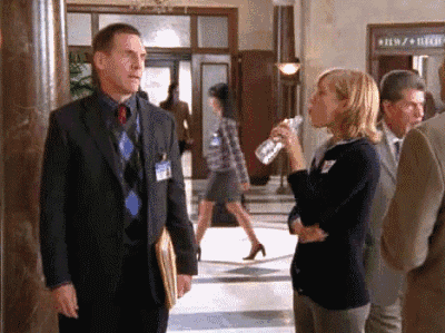 创口贴|姑娘你这创口贴是不是有些太大了