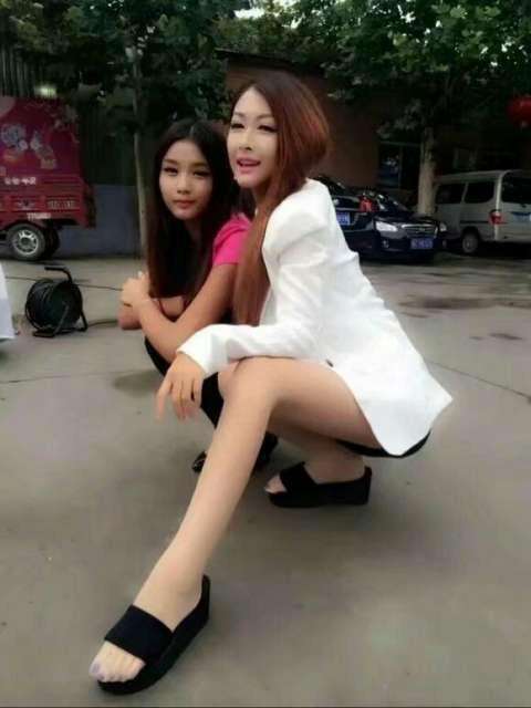 妹子|GIF趣图: 妹子,你这是几个意思我没看懂