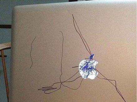 箱子|搞笑GIF趣图：熊孩子的日常，一箱子鸡蛋这样被糟蹋了