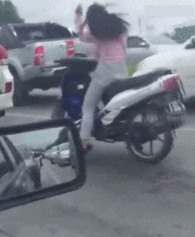 套路|搞笑GIF:新郎,赶紧对着我们笑一个